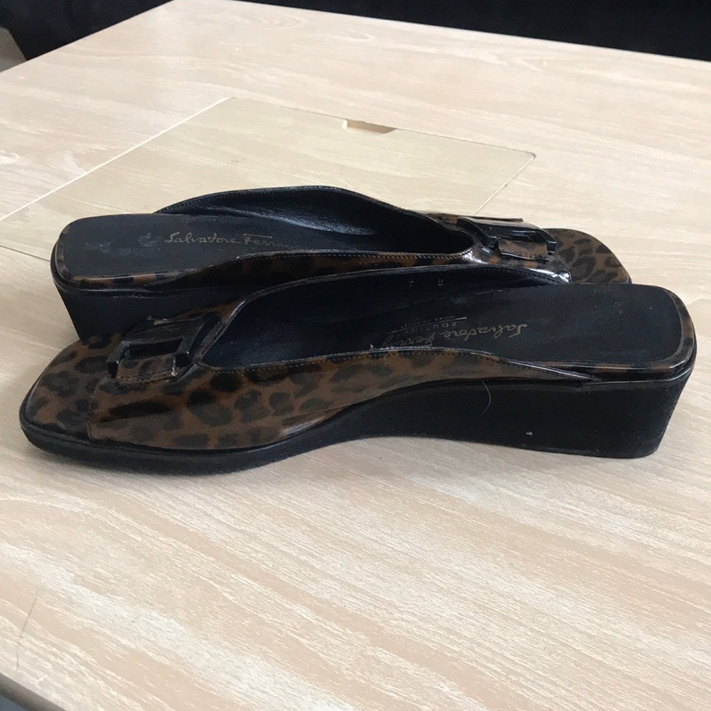 Sandals - Picture 6 of 6